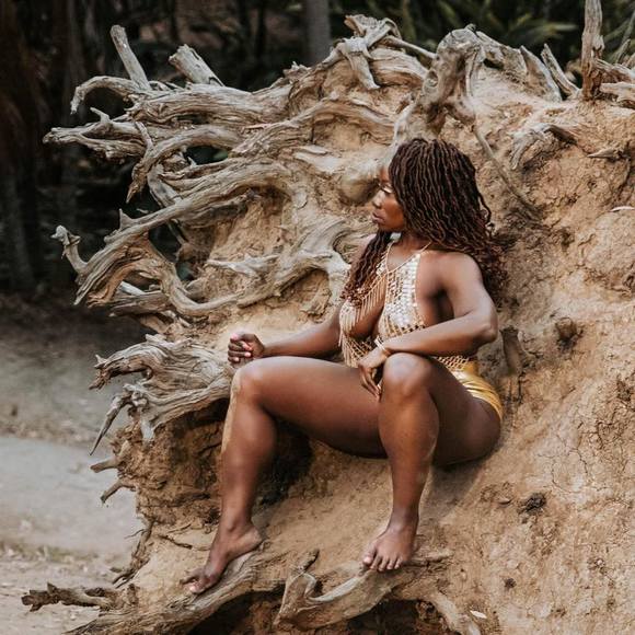 Meet your Posher, Cloretta - Picture 1 of 1